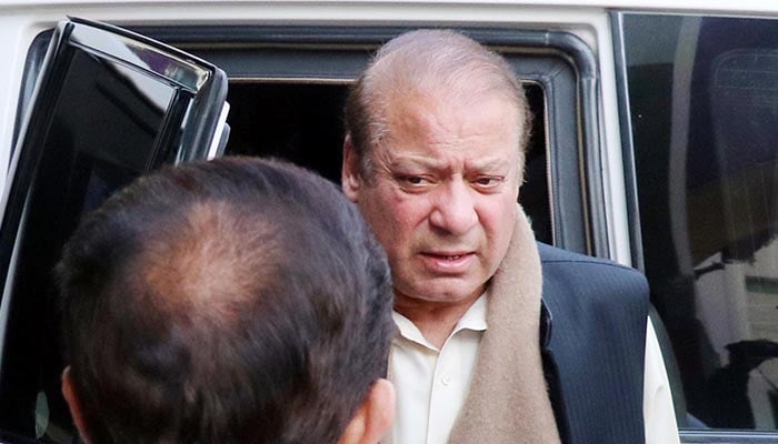 Experts on Nawaz Sharif's legal options after his return to jail 