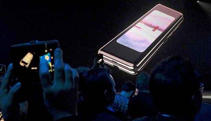 Samsung says no anticipated shipping date yet for Galaxy Fold