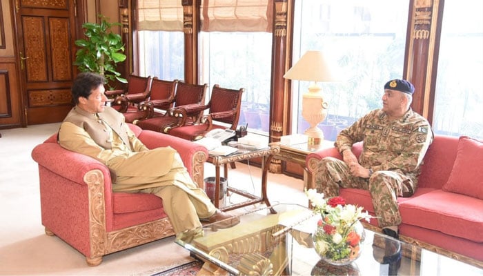 PM Imran meets COAS, security issues discussed