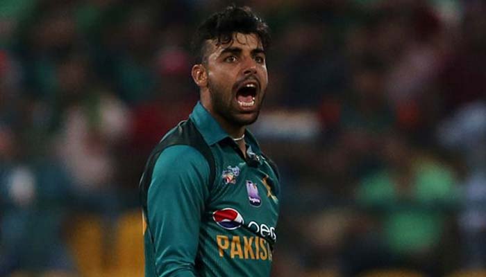 Shadab Khan departs for London to join Pakistan World Cup squad