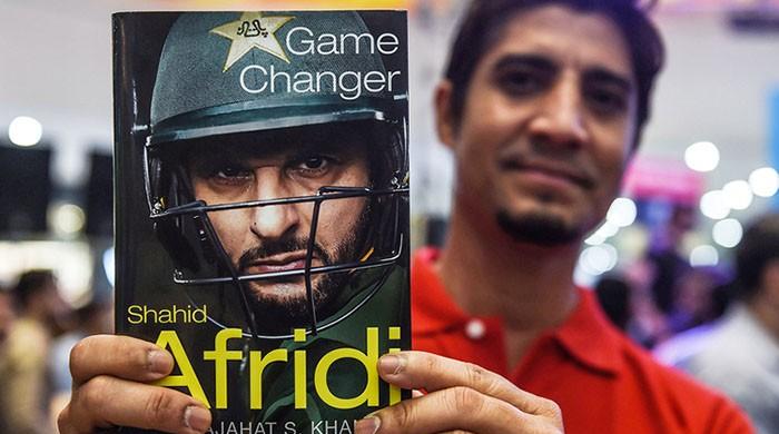 Book Review: Game Changer  Book Review: Game Changer