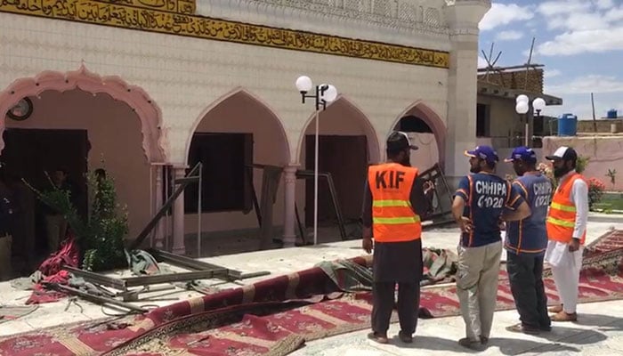 Two martyred, several injured in blast inside mosque in Quetta 