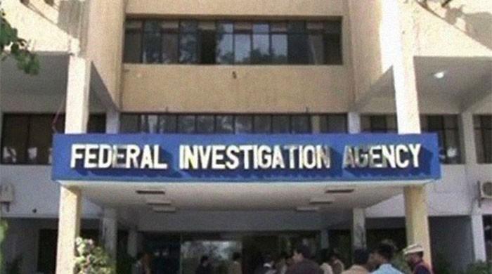 FIA officers caught honey-trapping citizens FIA officers caught honey-trapping citizens