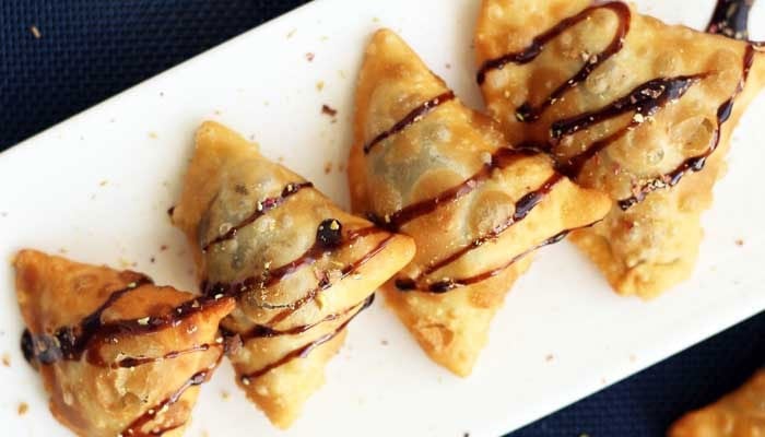 Recipe: Sweeten your Ramzan with these Chocolate Samosas 