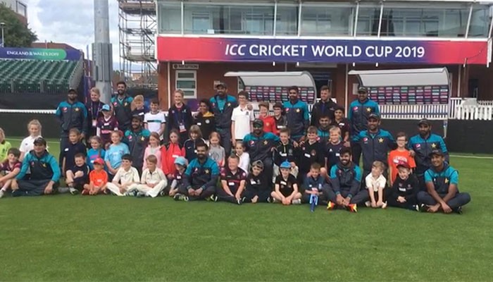 Image result for Pakistani players practice with 40 young aspiring cricketers  in Taunton