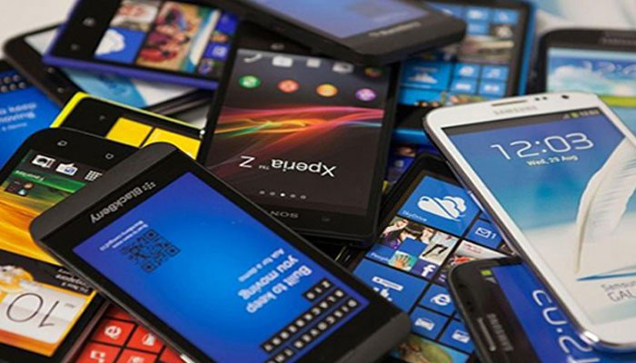 Federal Budget 2019-20: 3pc import tax on mobile phones abolished