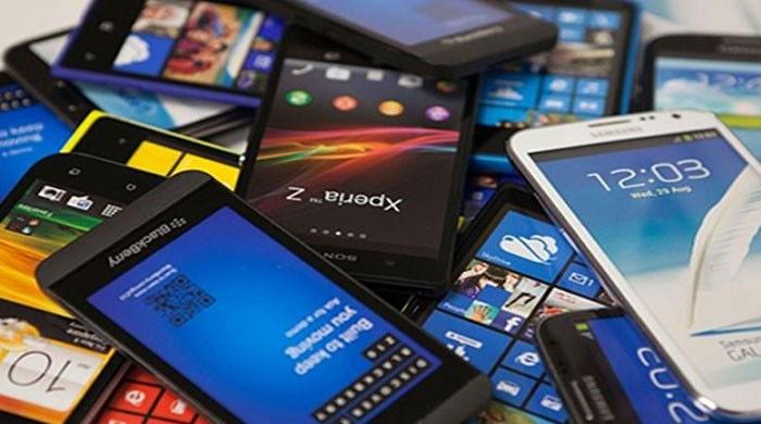 Federal Budget 2019-20: 3pc import tax on mobile phones abolished