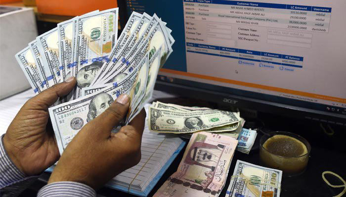 US dollar continues to rise, reaches Rs157.50 in open market