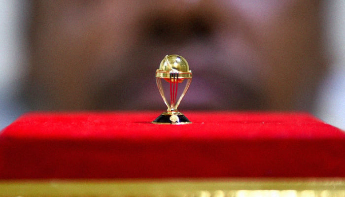 Jewellers to gift miniature World Cup trophy to Indian team if they thrash Pakistan