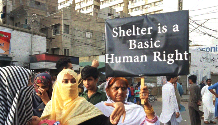 KCR affectees, women demand immediate resettlement in light of Karachi heatwave