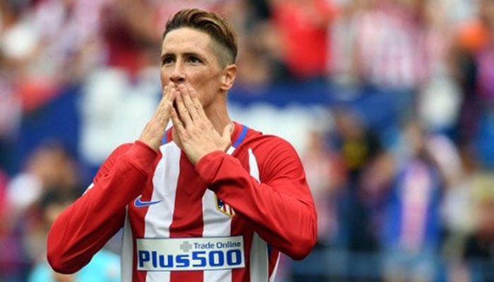 Spain's Fernando Torres announces retirement from football