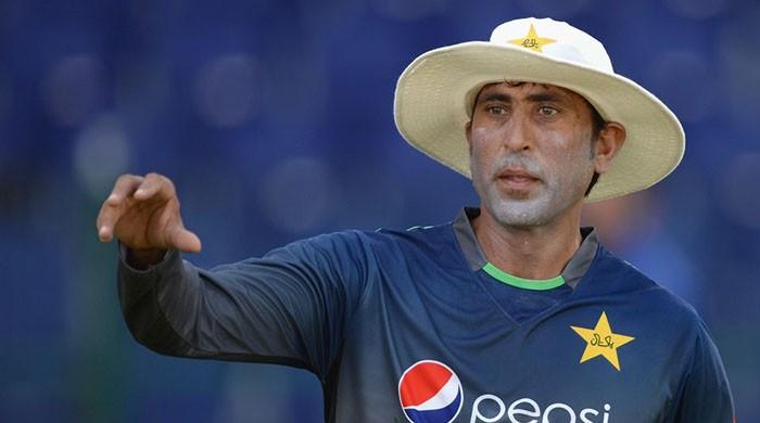 Former cricketers involved in grouping are now criticising Pakistani team, says Younis