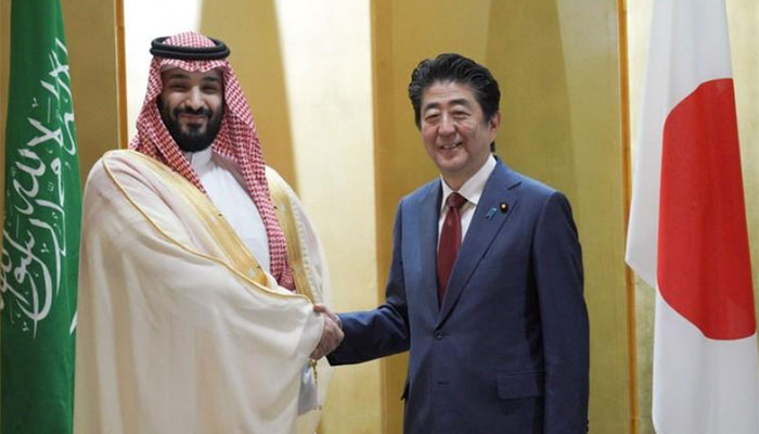 Japan's Abe offers Saudi crown prince help in reducing oil dependency