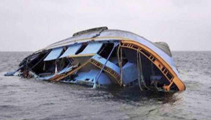 Six dead after boat capsizes in Tarbela Lake 