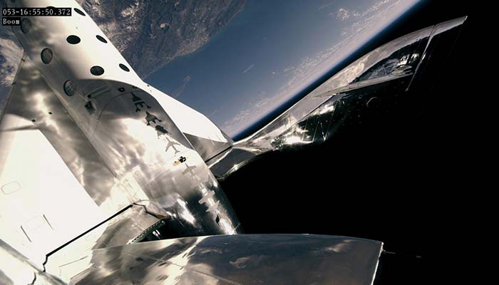 Virgin Galactic to become first space-tourism company to go public