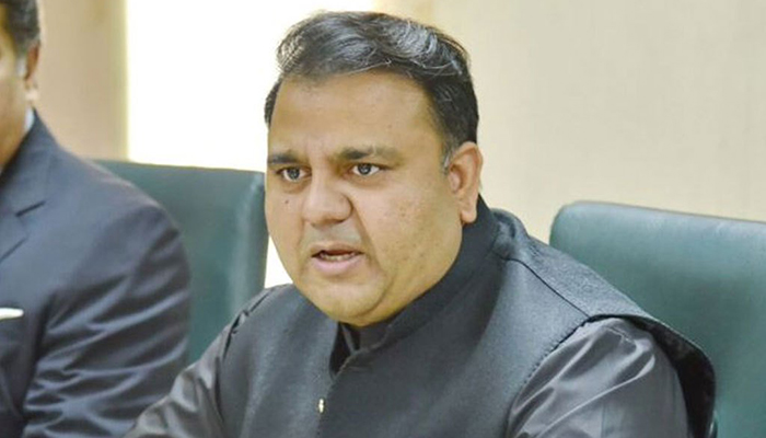 Fawad Chaudhry questions govt officials’ statement in favour of judge Malik
