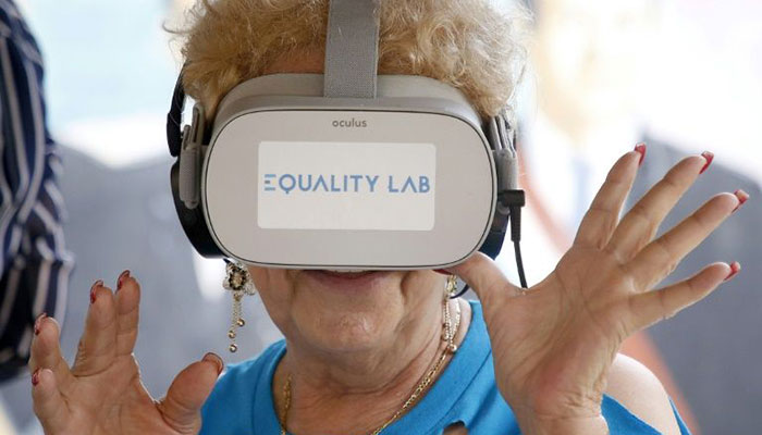 US seniors fulfill dreams, fight depression with virtual reality