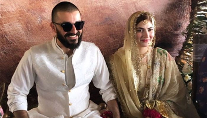 Hamza Ali Abbasi ties the knot with Naimal Khawar 