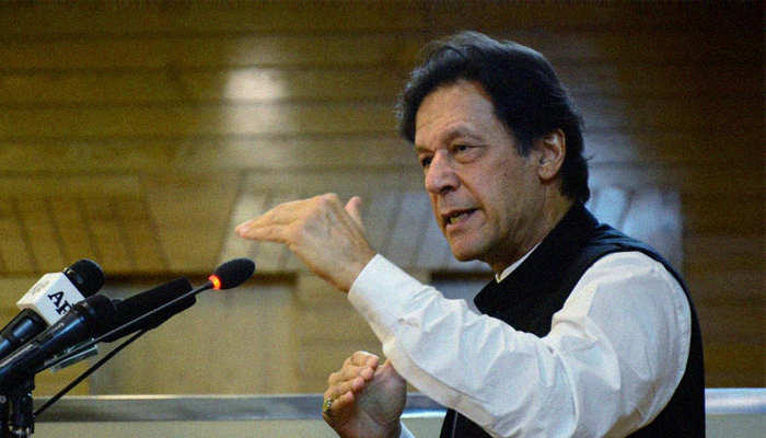 PM Imran orders cutting down bureaucratic red-tapeism to boost business opportunities
