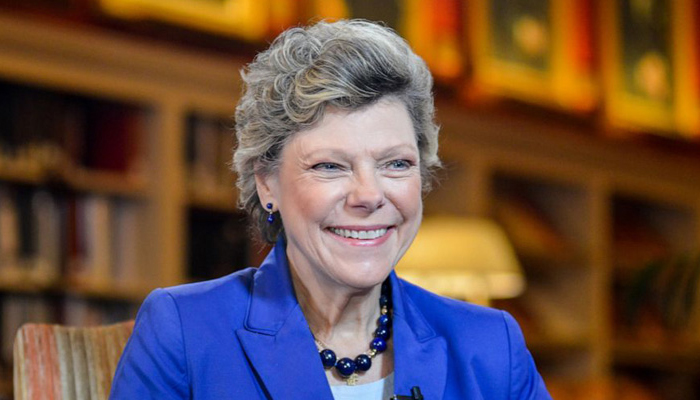 Cokie Roberts, NPR's 'founding mother' and veteran journalist, dies at 75