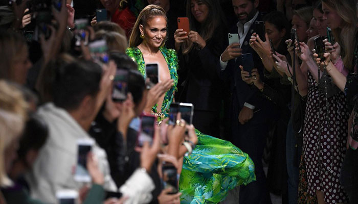 Jennifer Lopez dress choice triggers ecstatic reaction