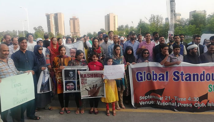 Rally held in solidarity with Kashmiris on UN International Day of Peace