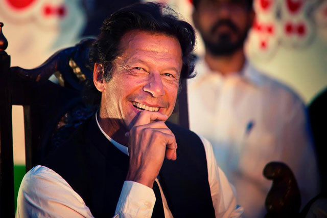 Social media abuzz with birthday wishes for PM Imran 