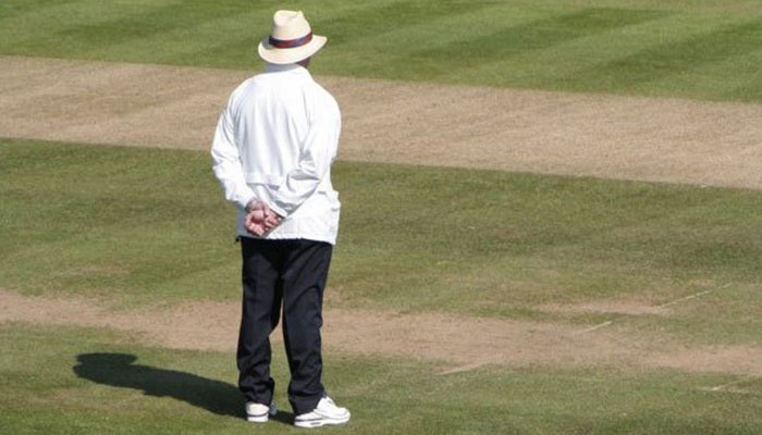 Umpire dies from heart attack during cricket match in Karachi