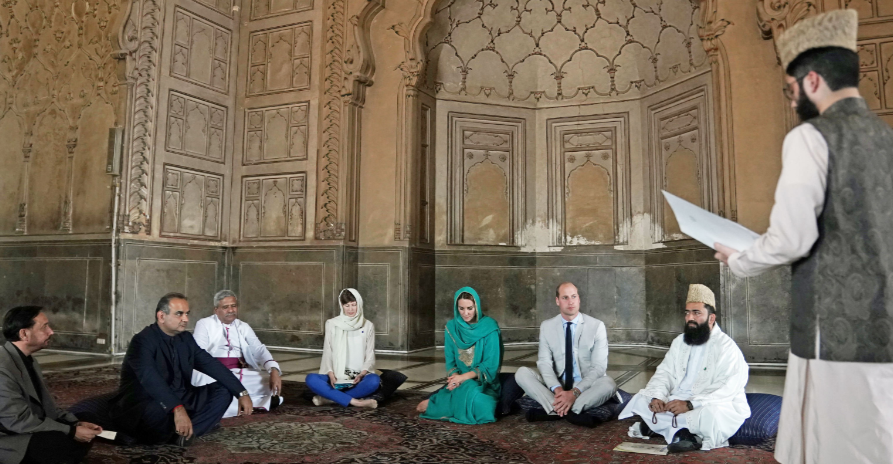 In pictures: Kate Middleton, Prince William tour Lahore on day four of royal tour