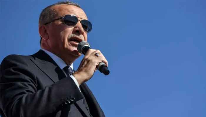 Erdogan says Turkey to 'crush the heads´ of Kurdish forces if no pullout