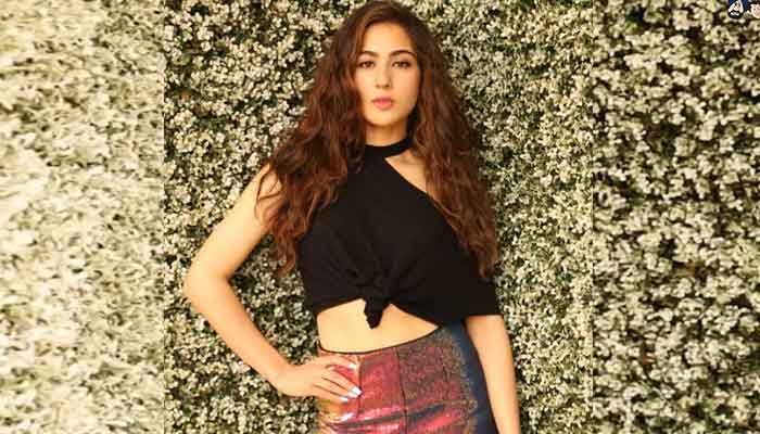 Sara Ali Khan hopes she can do justice to Karisma Kapoor’s character in ‘Coolie No 1’