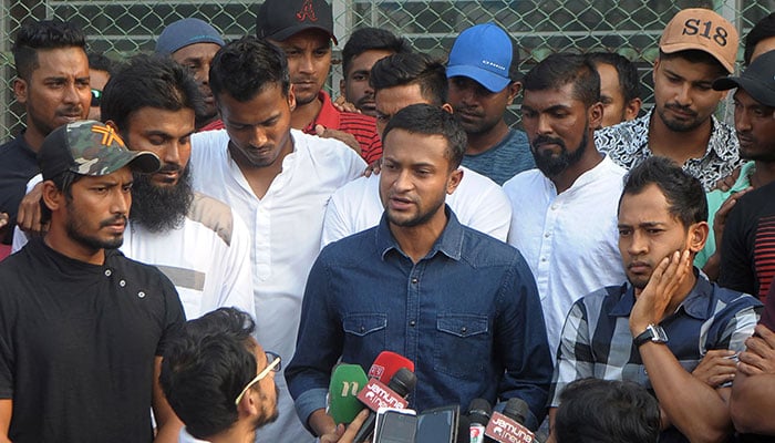 Bangladesh cricketers strike to put India tour in jeopardy 