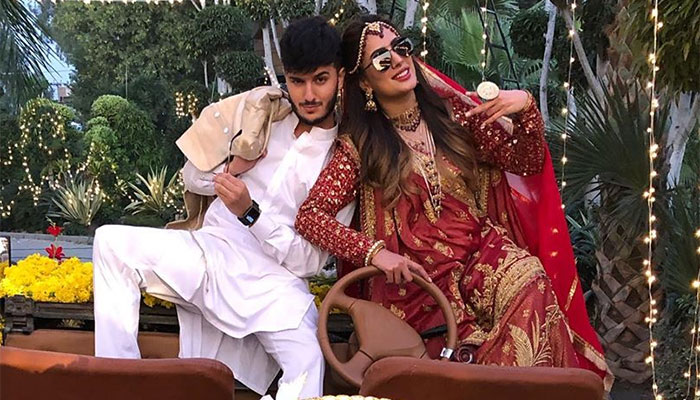 Just married: Mehwish Hayat and Shahveer Jafry dazzle as bride and groom