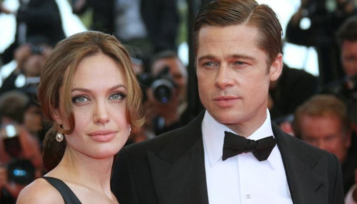 Brad Pitt wrote 'romantic notes' for Angelina Jolie while married to Jennifer Aniston 