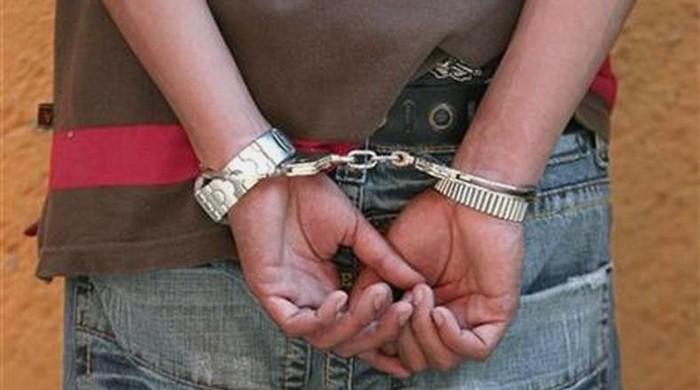 Accused makes a run for it as Lahore judge rejects bail, causing pandemonium