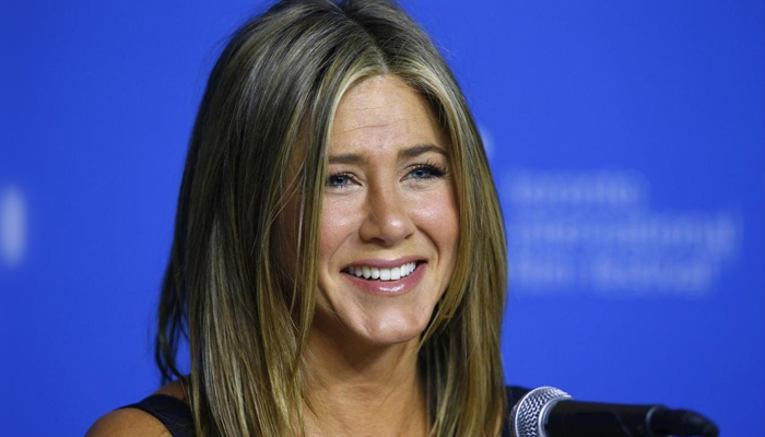 Jennifer Aniston says 'Friends' cast working on a new project