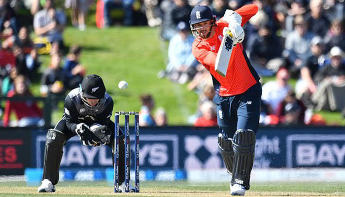 England beat New Zealand by seven wickets in first T20