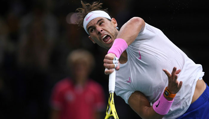 Nadal sails to Bercy quarter-finals with Wawrinka defeat 