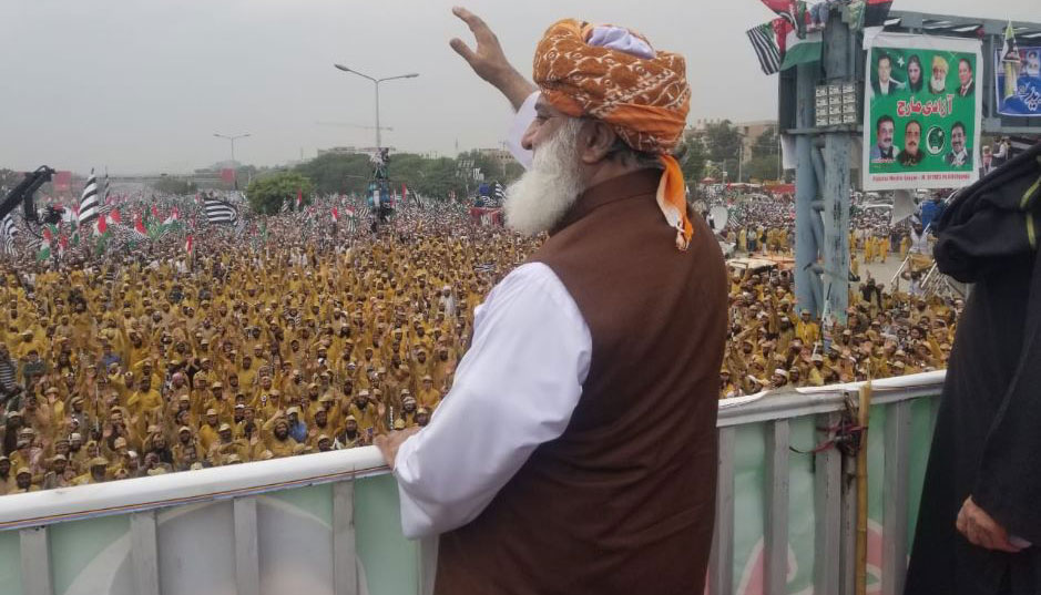 Fazl gives PM Imran two-day deadline to resign