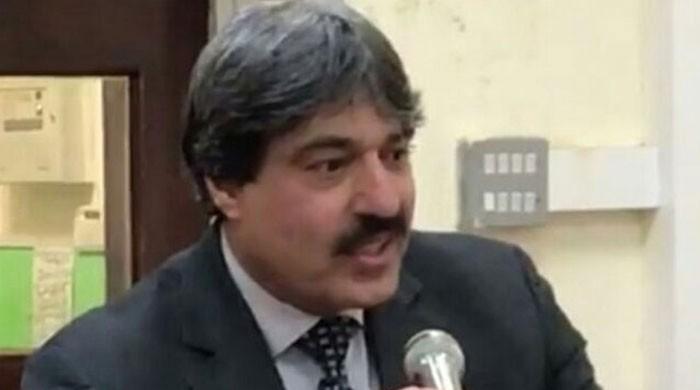 Police register case against unknown men for stealing Nasir Butt's car