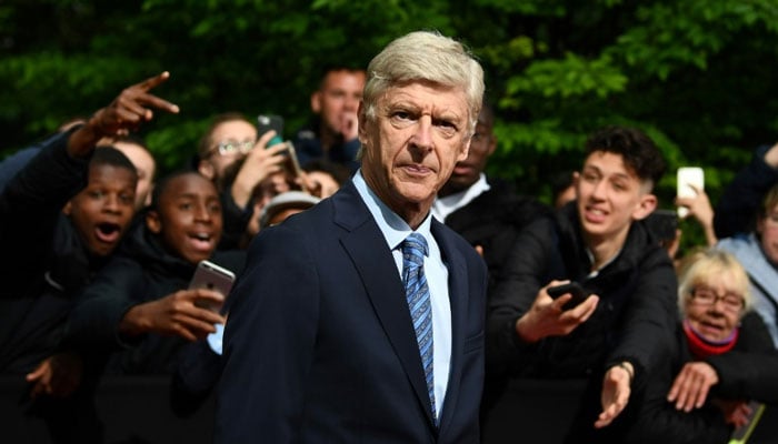 Wenger evasive over Bayern job, Rangnick 'not available'