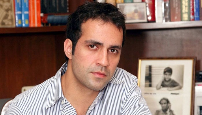 India revokes Aatish Taseer's citizenship