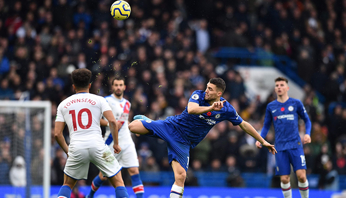 Chelsea climb to second in Premier League, Tottenham falter