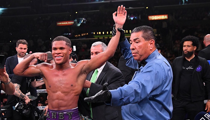 Haney makes first defence of WBC lightweight title