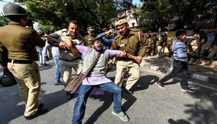 Indian police battle baton charge students over fee protests