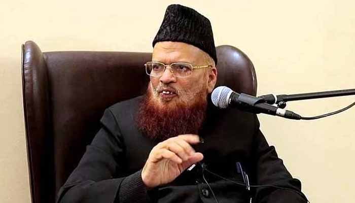 Mufti Taqi Usmani urges Muslim nations to raise issue of Holy Quran's desecration globally