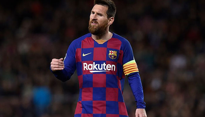 Messi celebrates 700-game glory with Barca win 