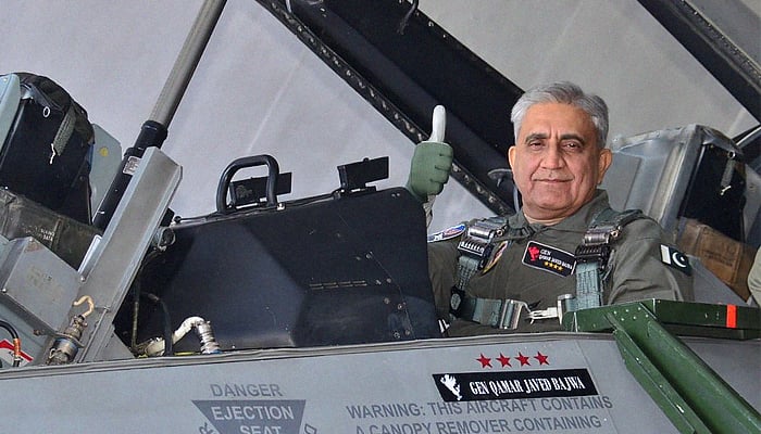 Army Chief Gen Bajwa practises combat simulation mission on Mushaf Base visit