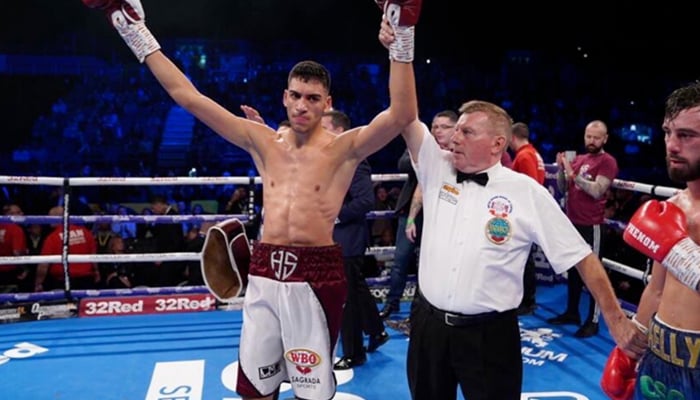 Hamza Sheeraz wins WBO super welterweight European title