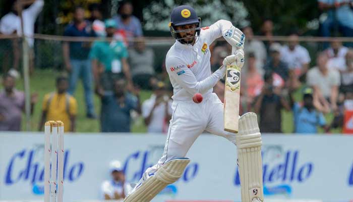 De Silva steadies Sri Lanka on weather-hit day